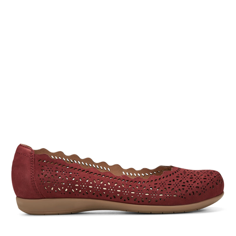 Bria Round Toe Casual Slip-on Ballet Flats