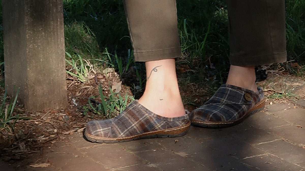 Promotional banner featuring cozy clogs